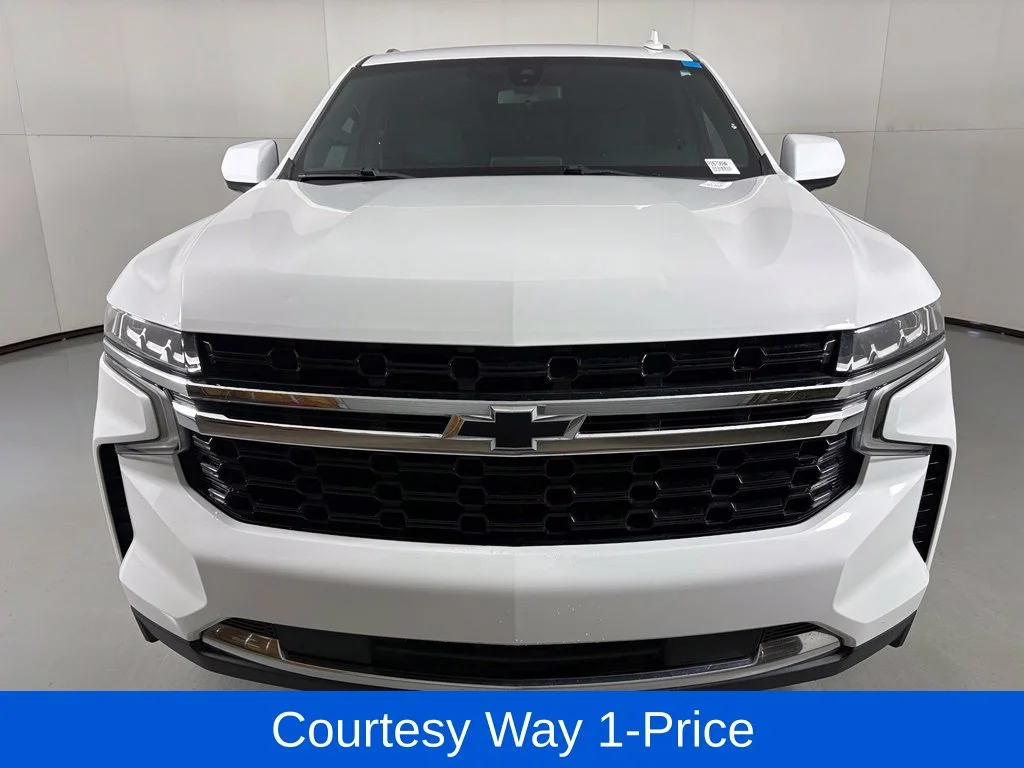Used 2021 White Chevrolet LS image 4