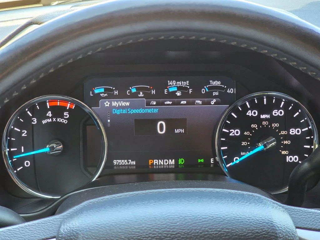 Used 2021 White Ford Lariat image 31