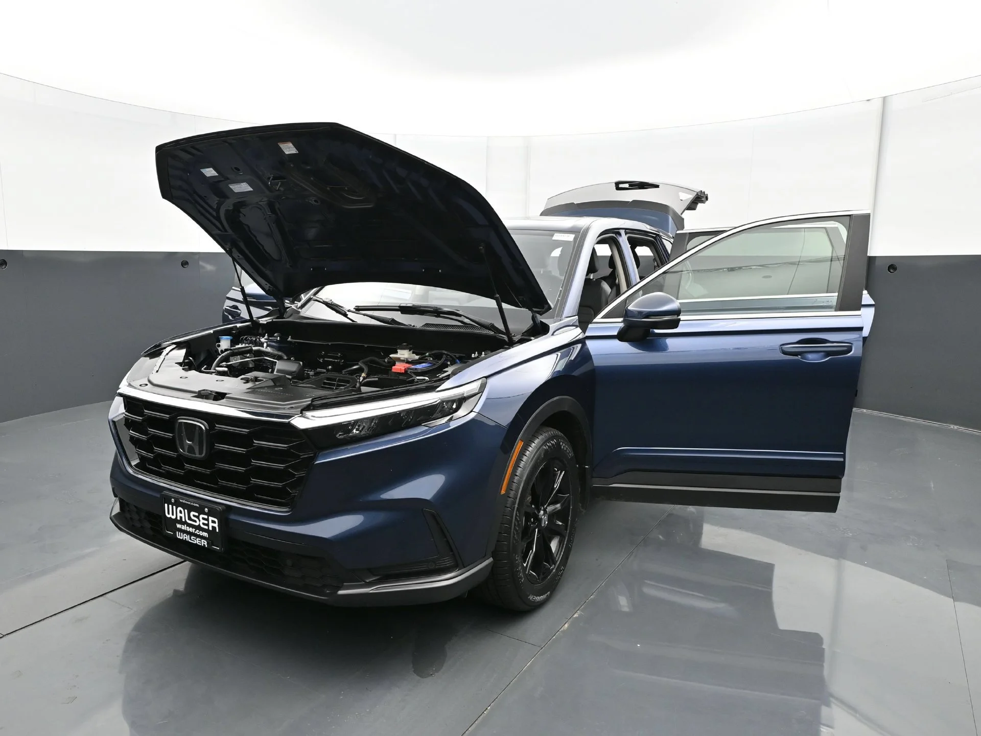 Used 2023 CANYON RIVER BLUE Honda EX-L AWD image 33