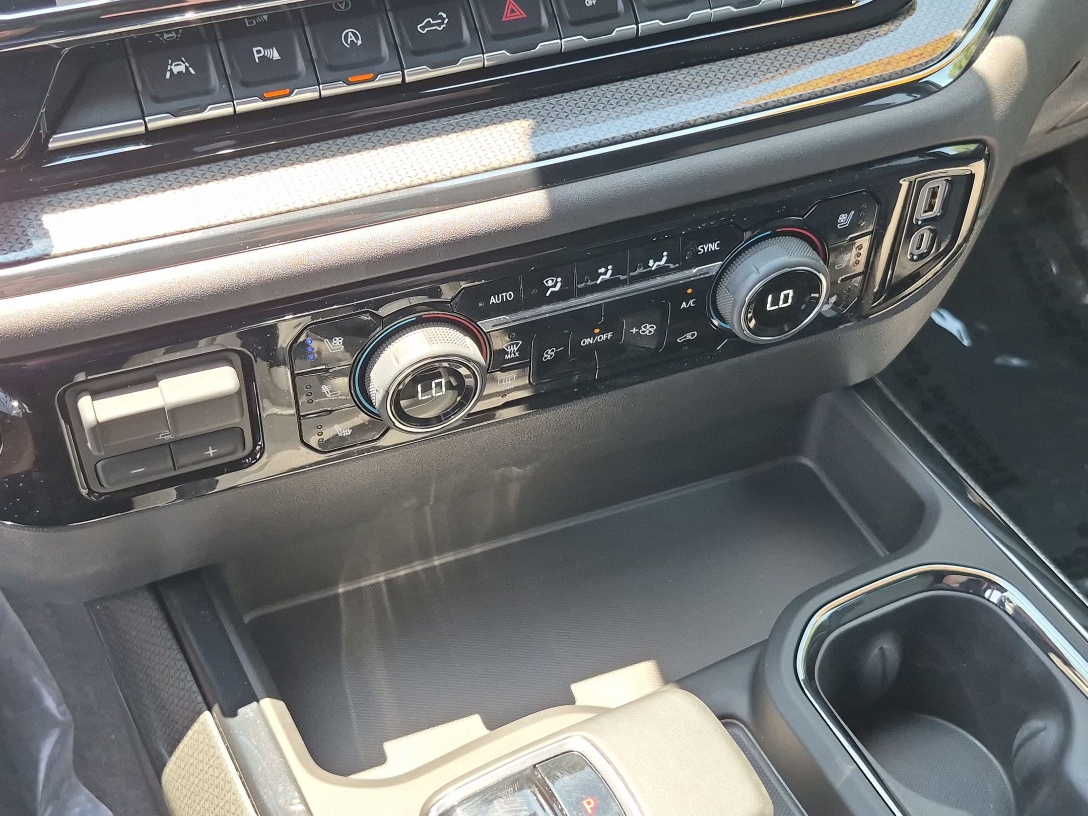Used 2025 Cypress Gray Chevrolet ZR2 image 21