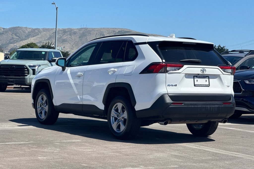 Used 2025 White Toyota XLE image 6
