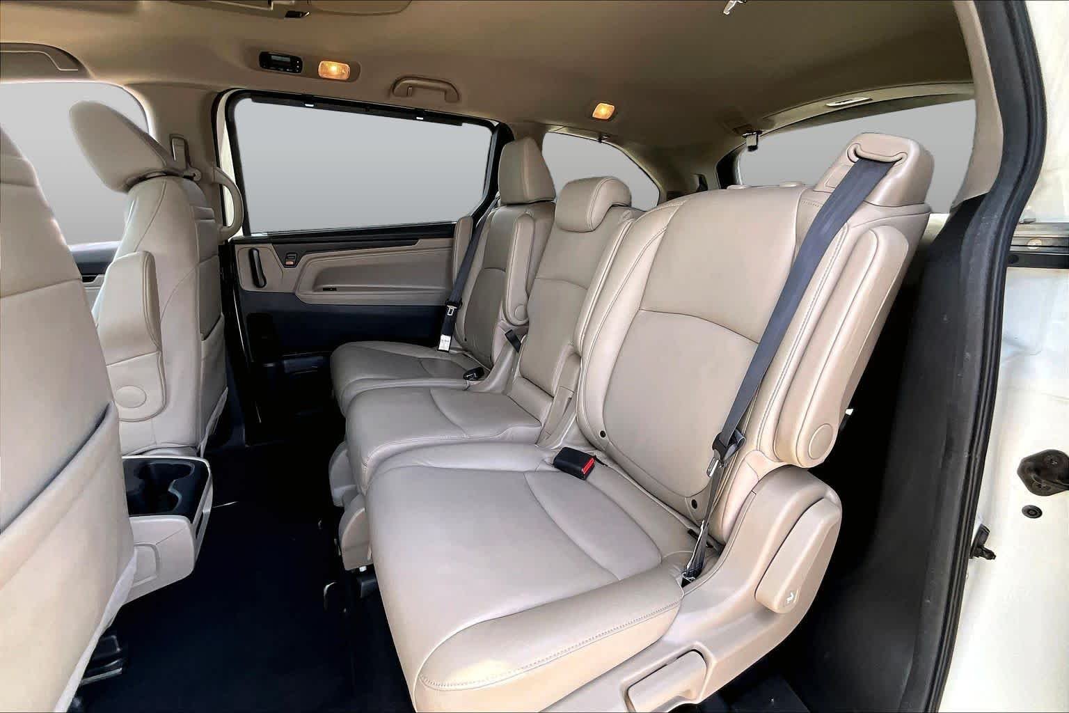 Used 2019 White Diamond Pearl Honda Elite image 20