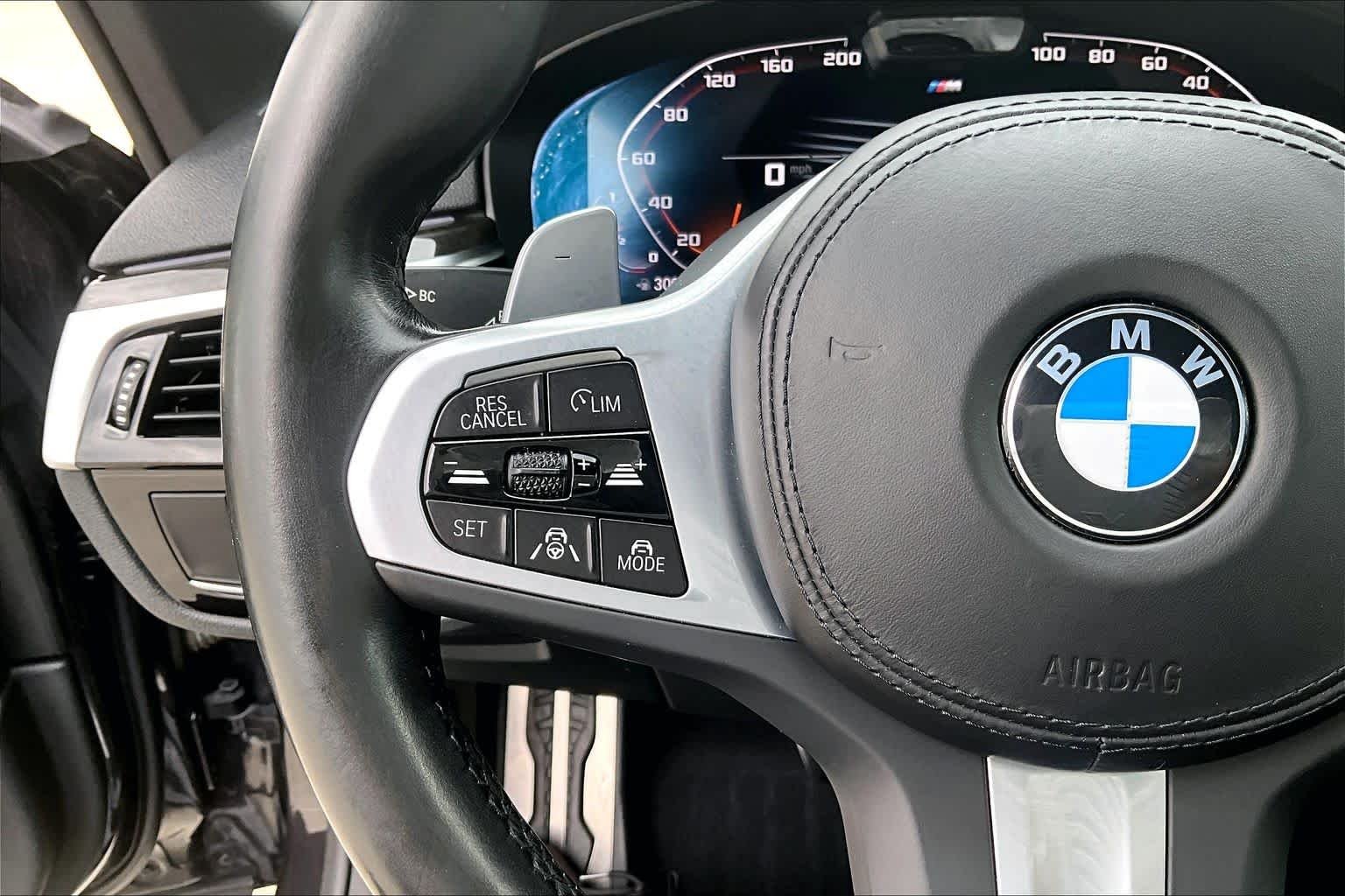Used 2022 Dark Graphite Metallic BMW 540i image 20