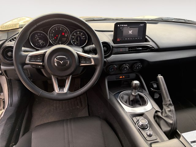 Used 2022 Silver Mazda Sport image 15