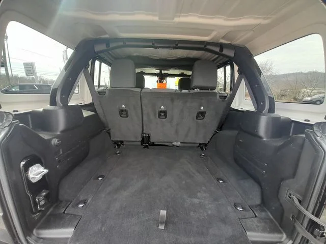 Used 2024 Black Jeep Rubicon image 53