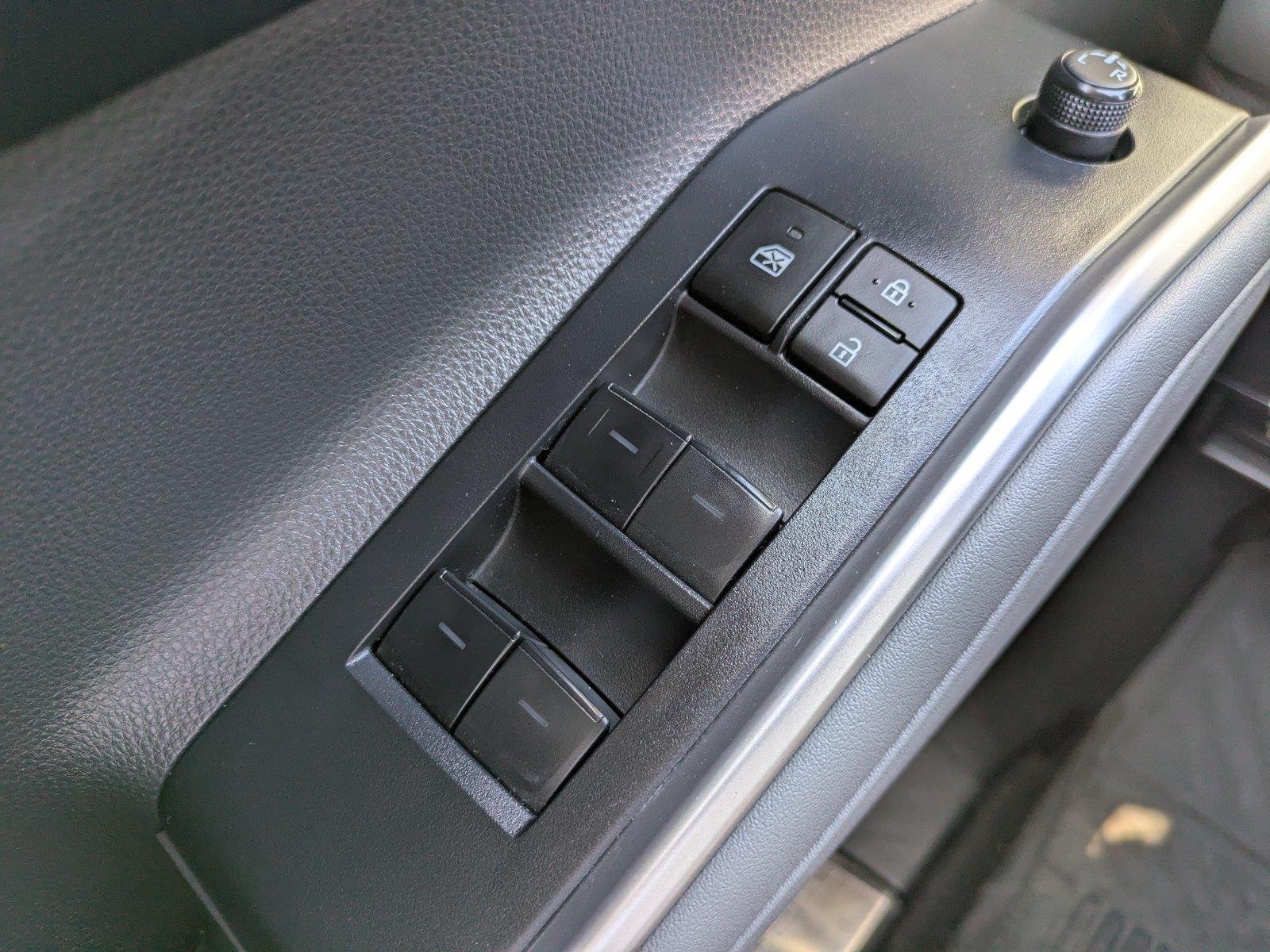 Used 2023 Wind Chill Pearl TOYOTA  image 24