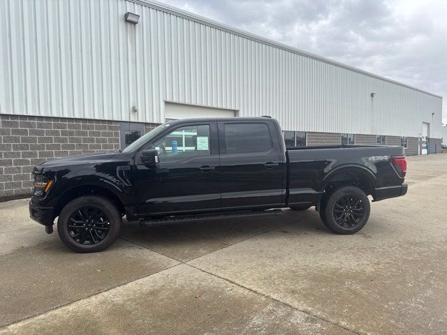 New 2026 Agate Black Metallic Ford XLT image 40