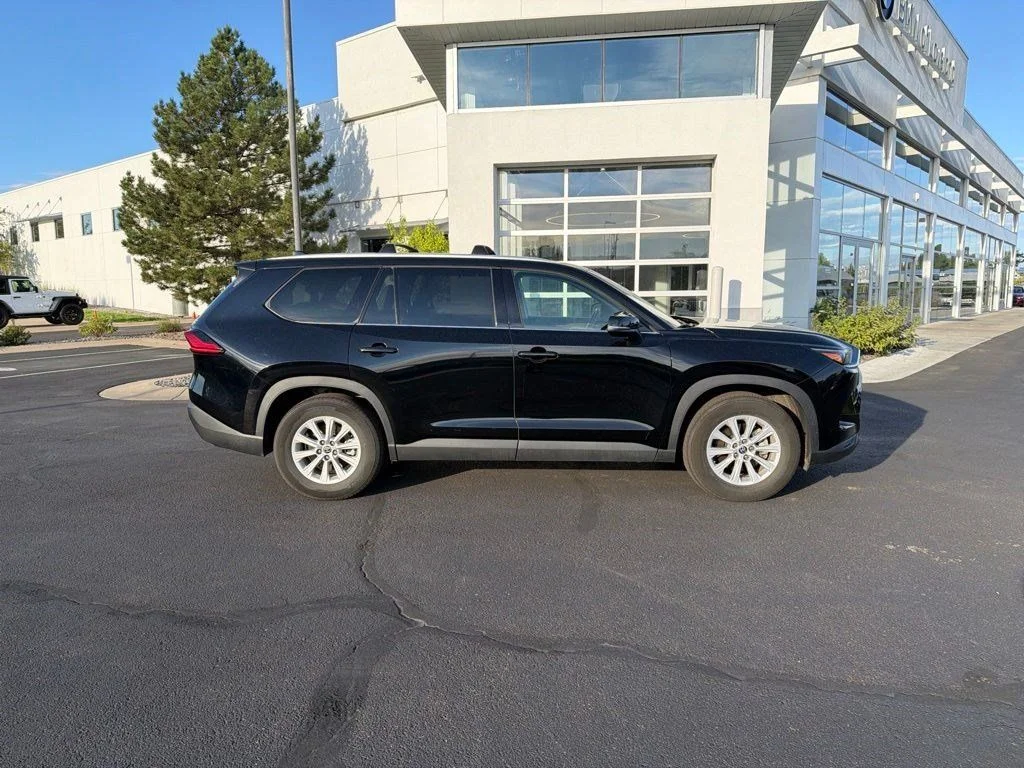 Used 2024 Black Toyota XLE image 6