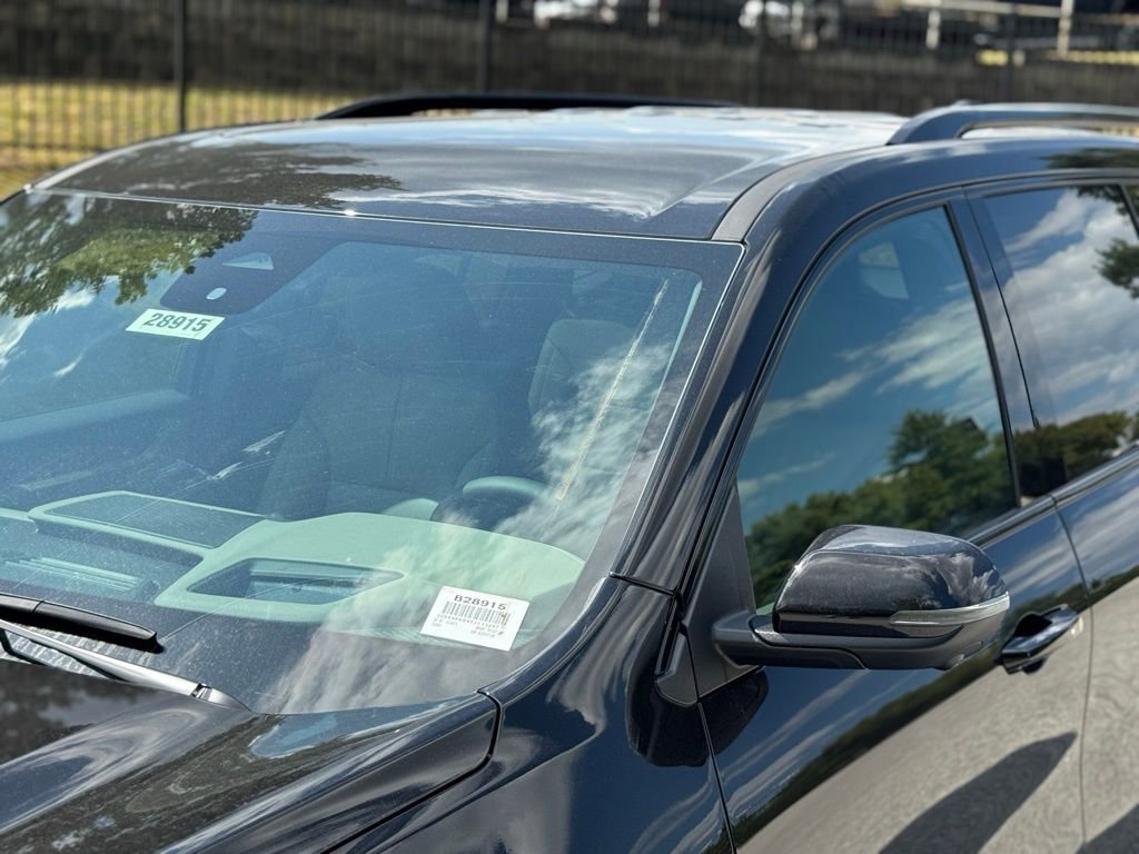 2026 GMC Acadia Elevation - Photo 9
