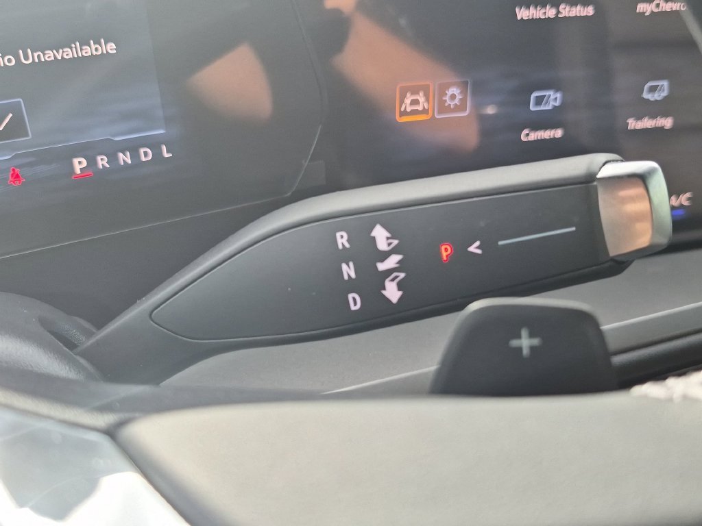 New 2027 Mosaic Black Metallic Chevrolet LT image 25