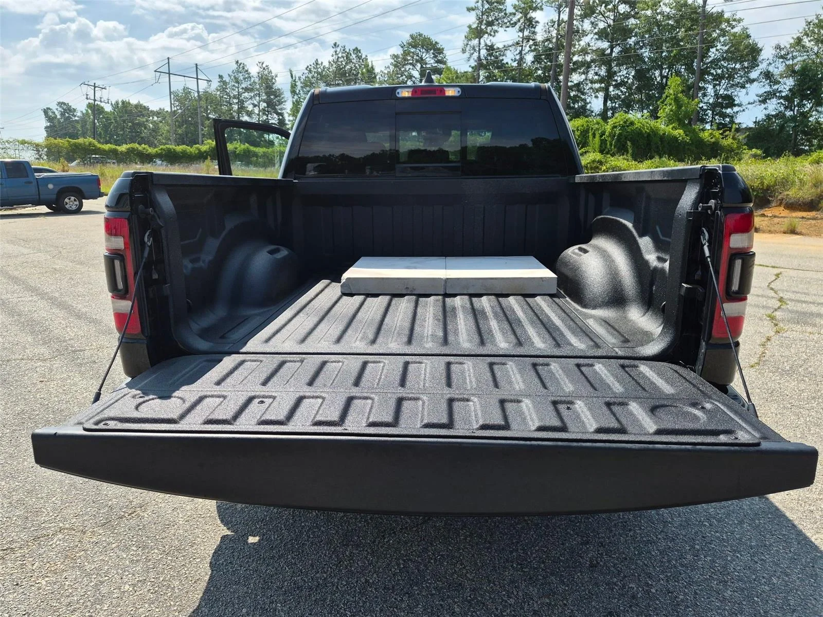 Used 2020  RAM Limited image 27