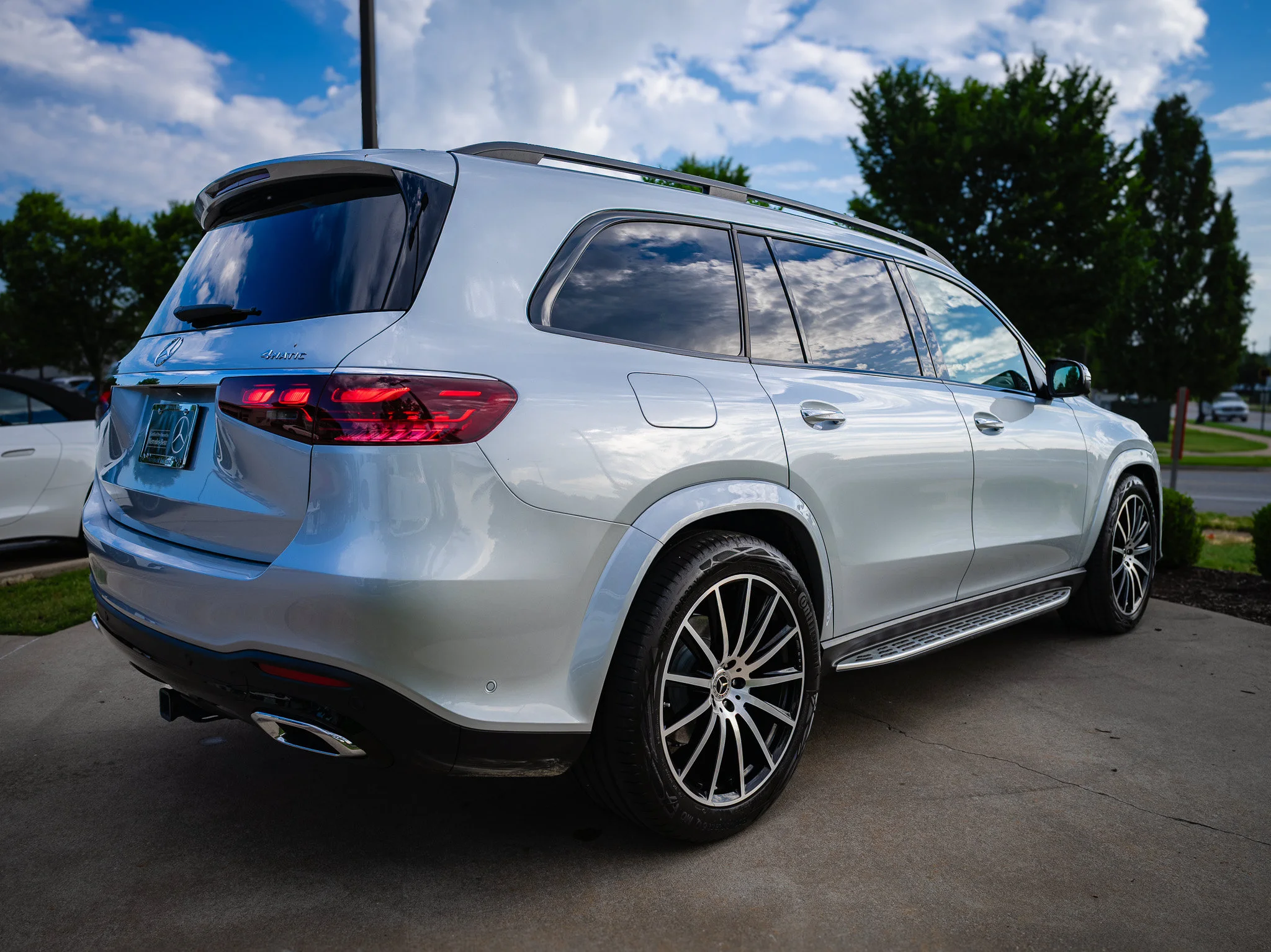 Certified Used 2025 Cirrus Silver Metallic Mercedes-Benz GLS 450 image 13