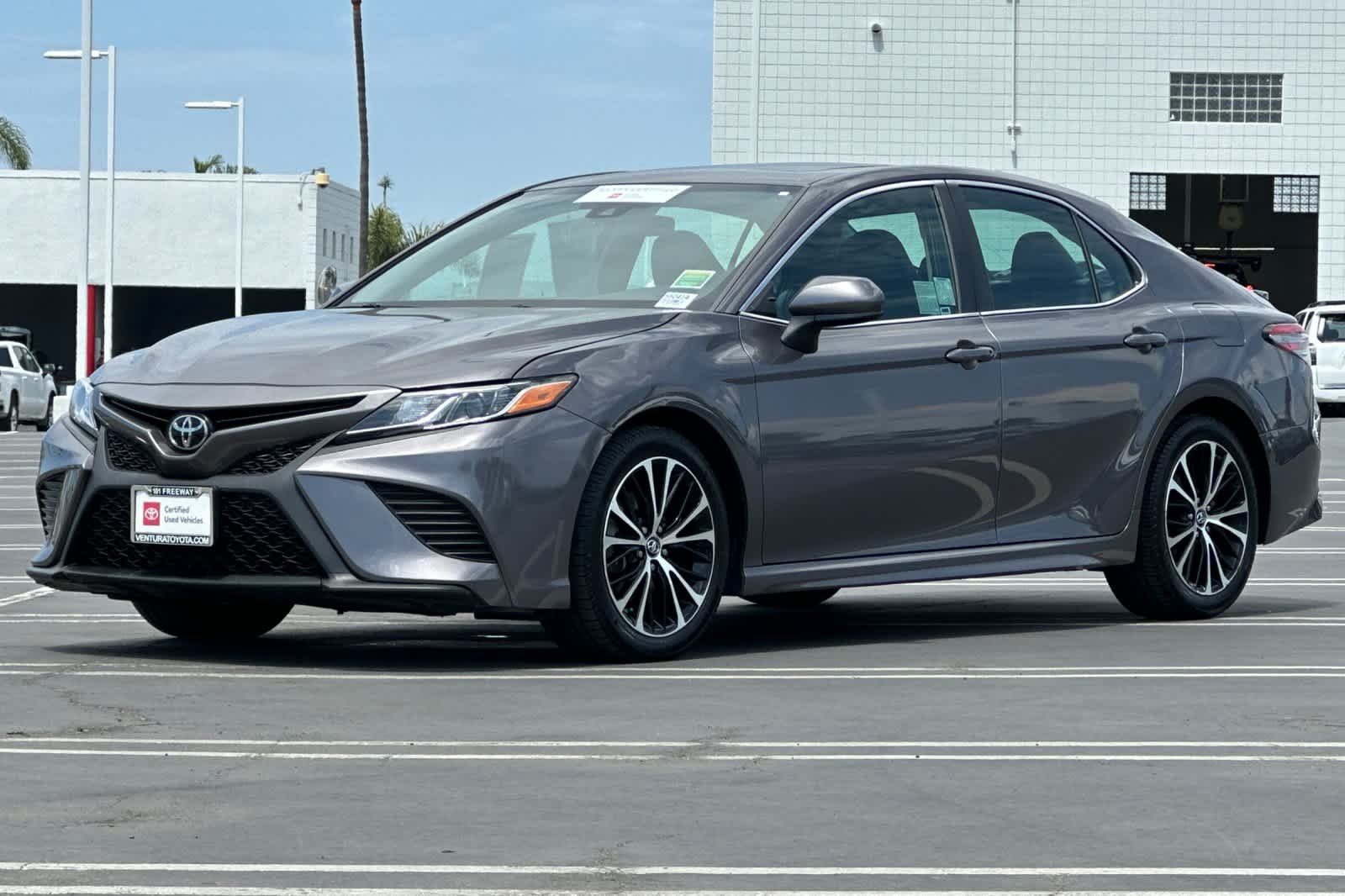Certified Used 2019 Predawn Gray Mica Toyota SE image 8