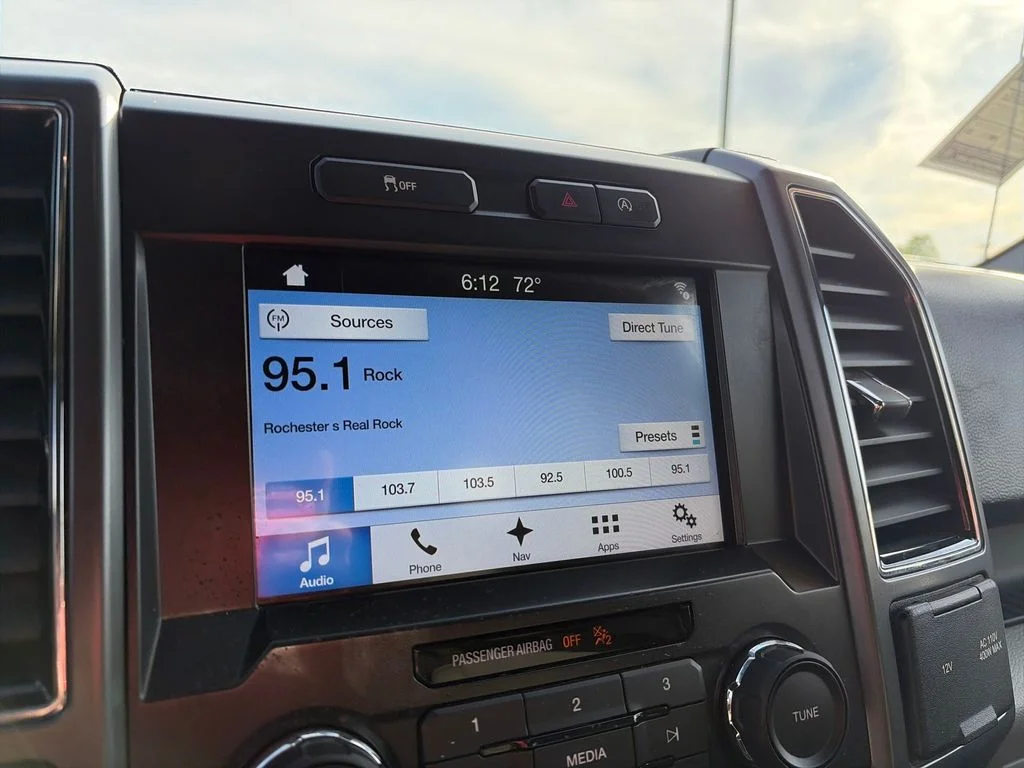 Used 2018 Blue Ford XLT image 40