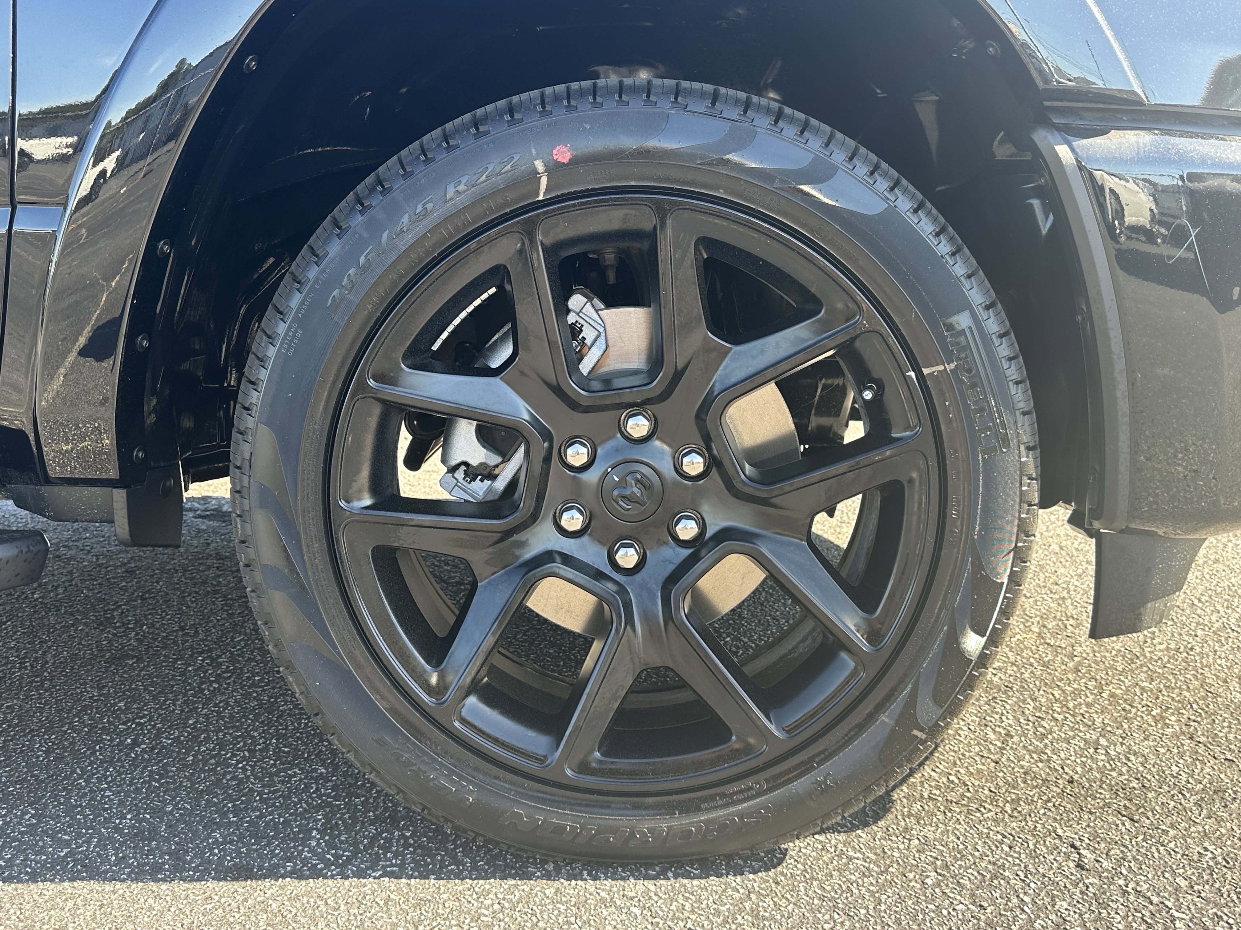 New 2026 Diamond Black Crystal Pearl-Coat Exterior Paint RAM Laramie image 13