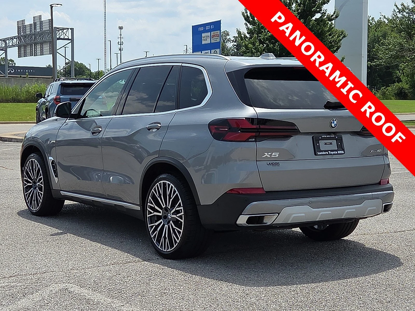 Used 2025 Skyscraper Grey Metallic BMW xDrive40i image 4