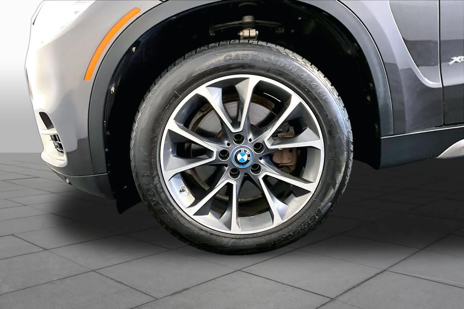 Used 2017 Dark Graphite Metallic BMW xDrive40e iPerformance image 11