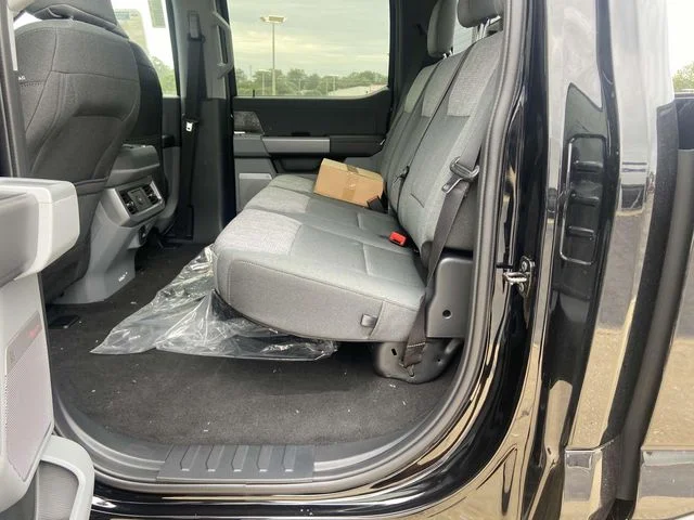 2026 Ford F-250 Super Duty XLT - Photo 9