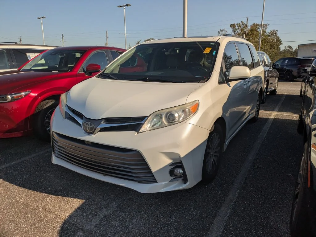 2018 Toyota Sienna XLE Premium