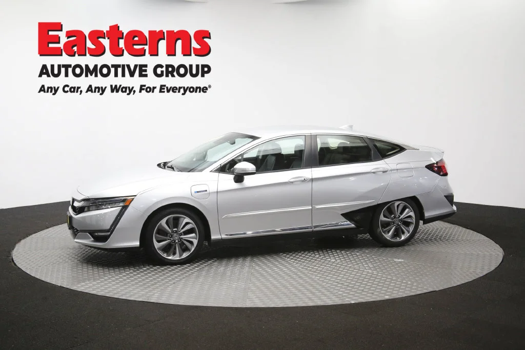 Used 2018 Silver Honda Touring image 57
