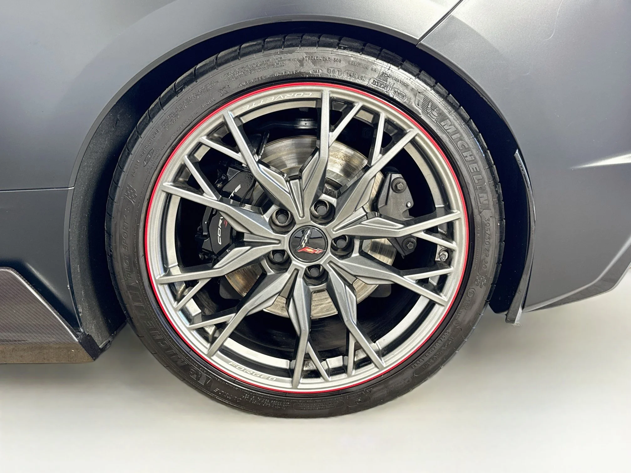 Used 2023 HYPERSONIC GRAY METALLIC Chevrolet 2LT image 28