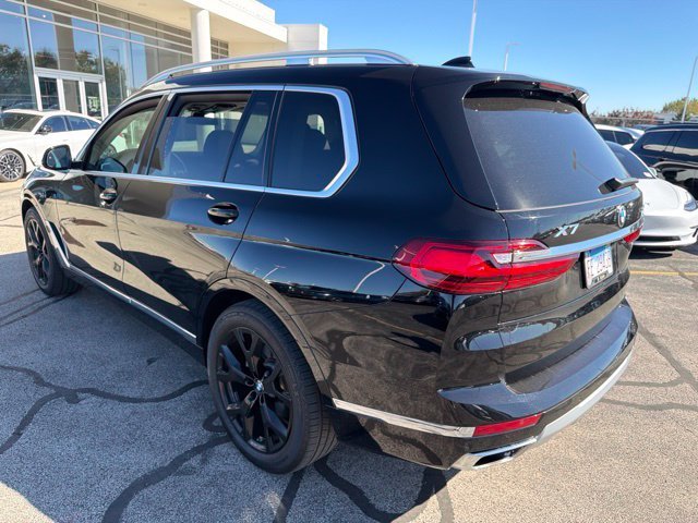 Used 2021 Jet Black BMW xDrive40i image 8