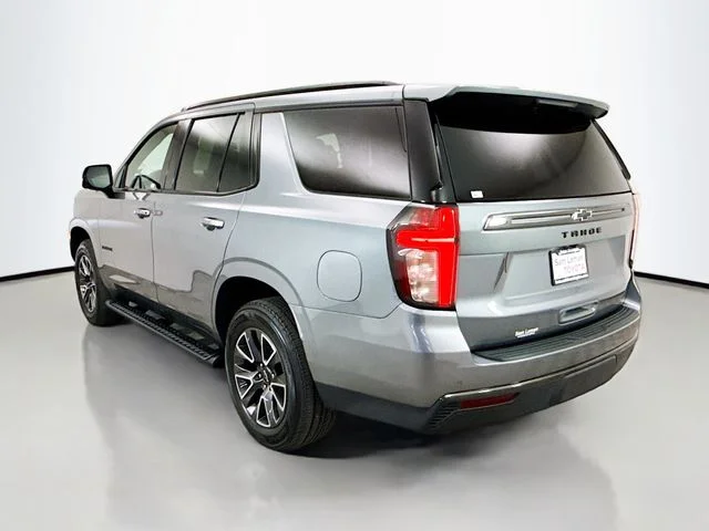 Used 2022 Gray Chevrolet Z71 image 5
