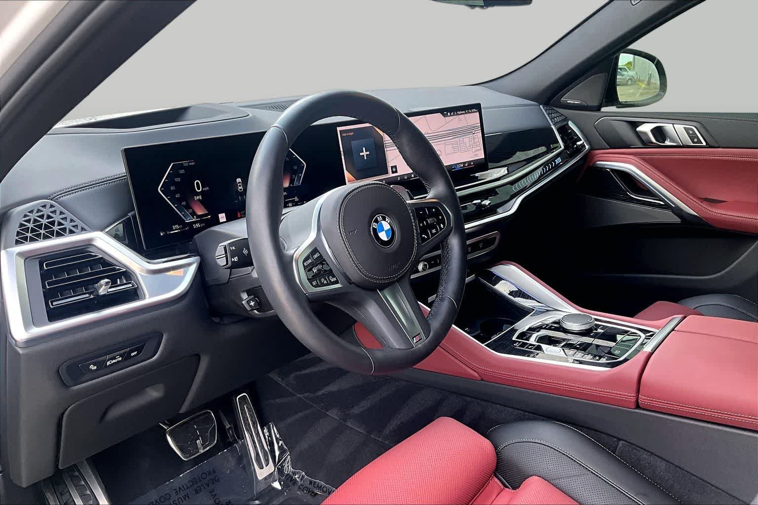 Used 2024 Mineral White Metallic BMW xDrive40i image 16