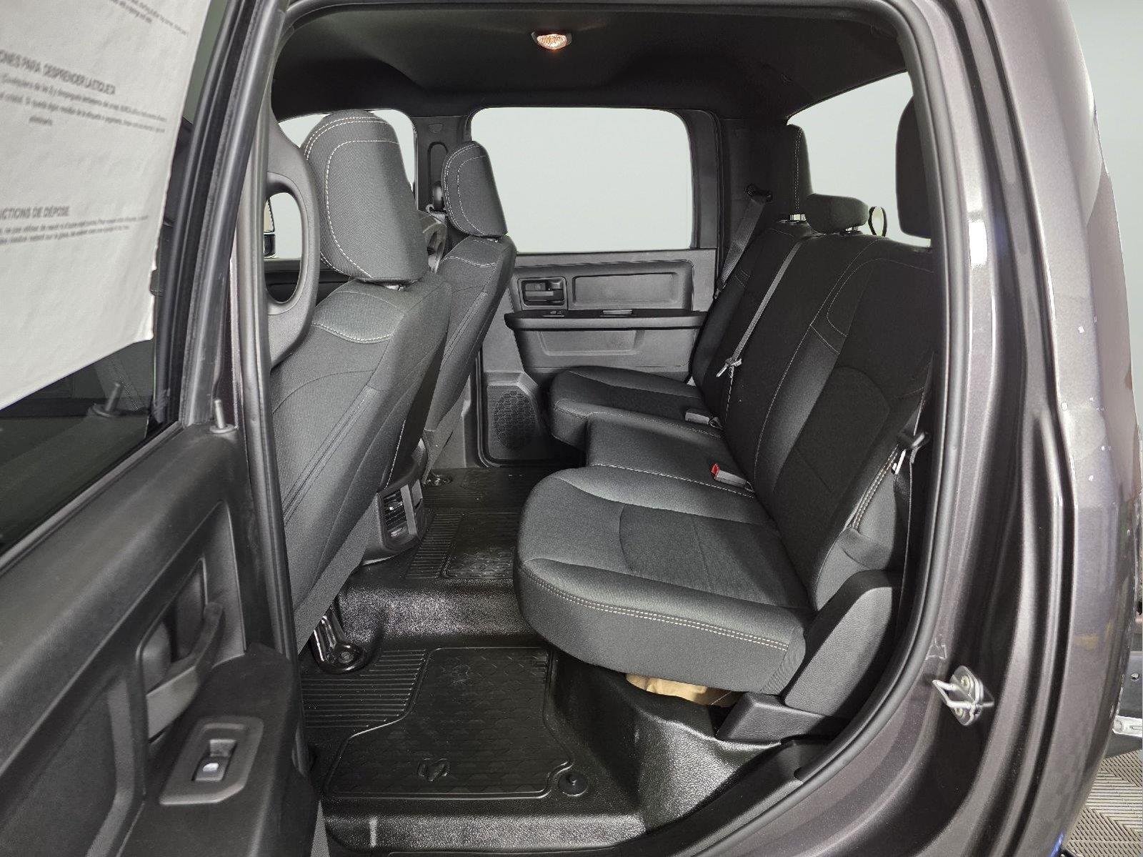 2026 RAM 3500 Chassis Tradesman - Photo 14
