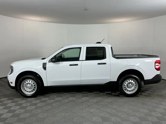 New 2026 Oxford White Ford XL image 8