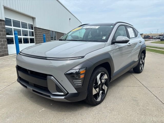 Used 2024 Cyber Gray Metallic Hyundai Limited image 4