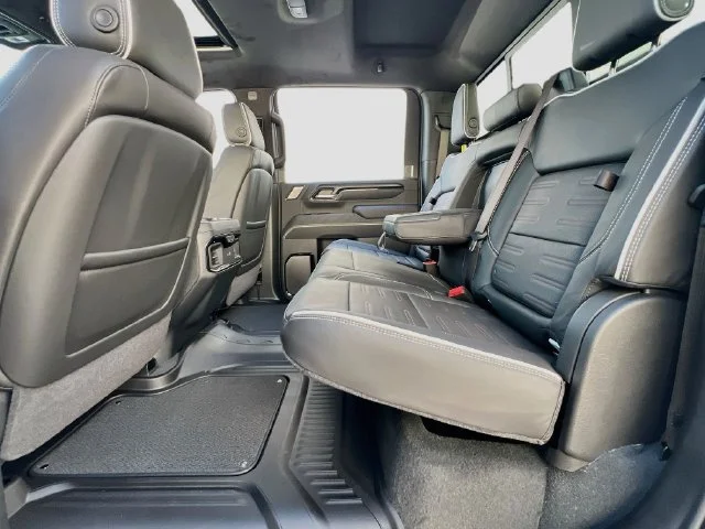 2026 GMC Sierra 2500HD AT4X - Photo 17