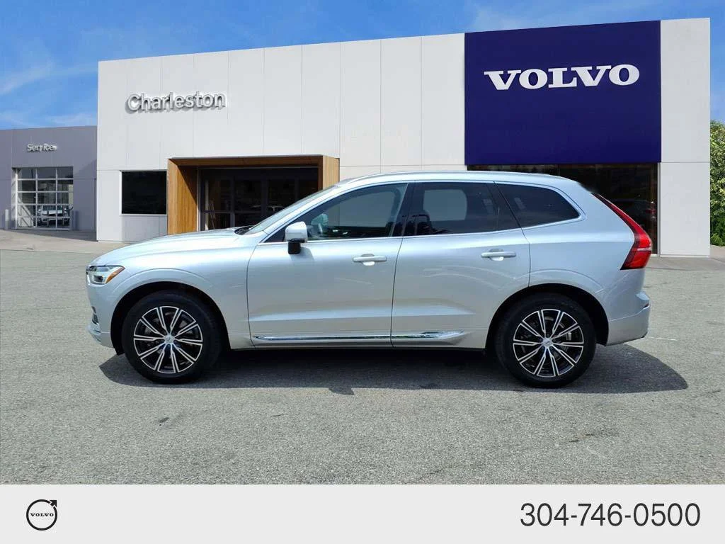 Used 2020 Bright Silver Metallic Volvo Inscription image 6