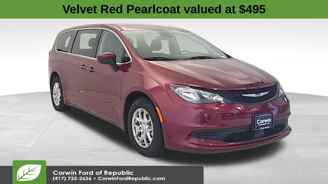 2023 Chrysler Voyager LX