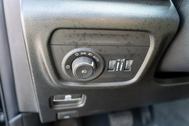 Used 2026 Black Jeep Limited Reserve image 23