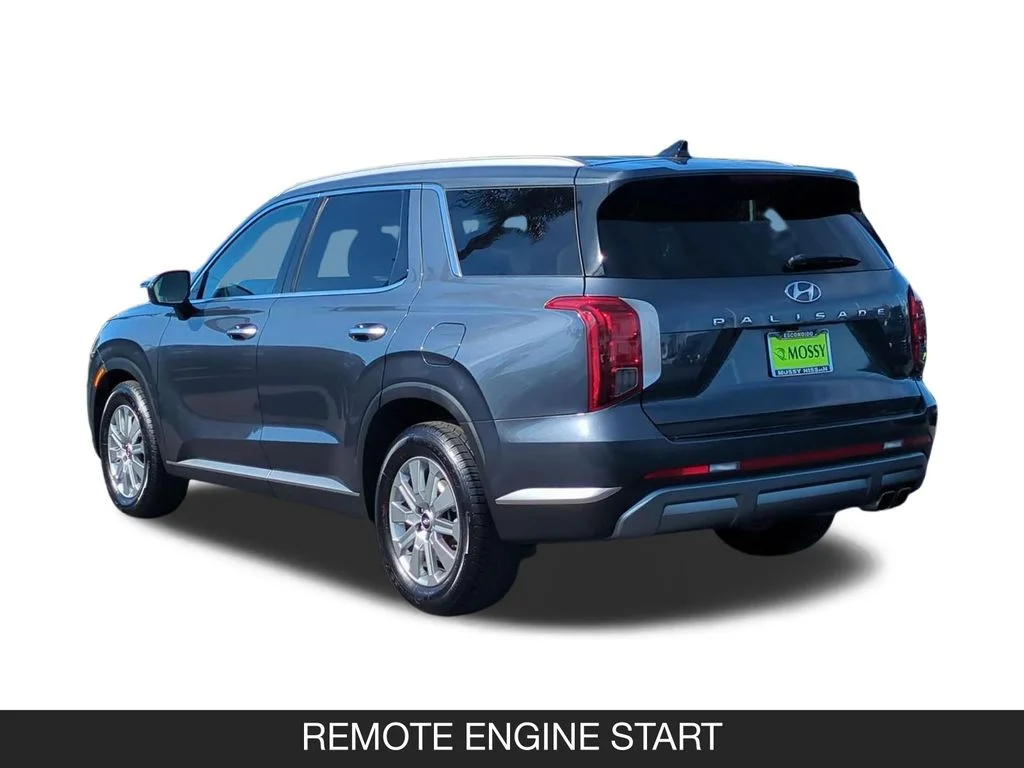 Used 2025 Gray Hyundai SEL image 7