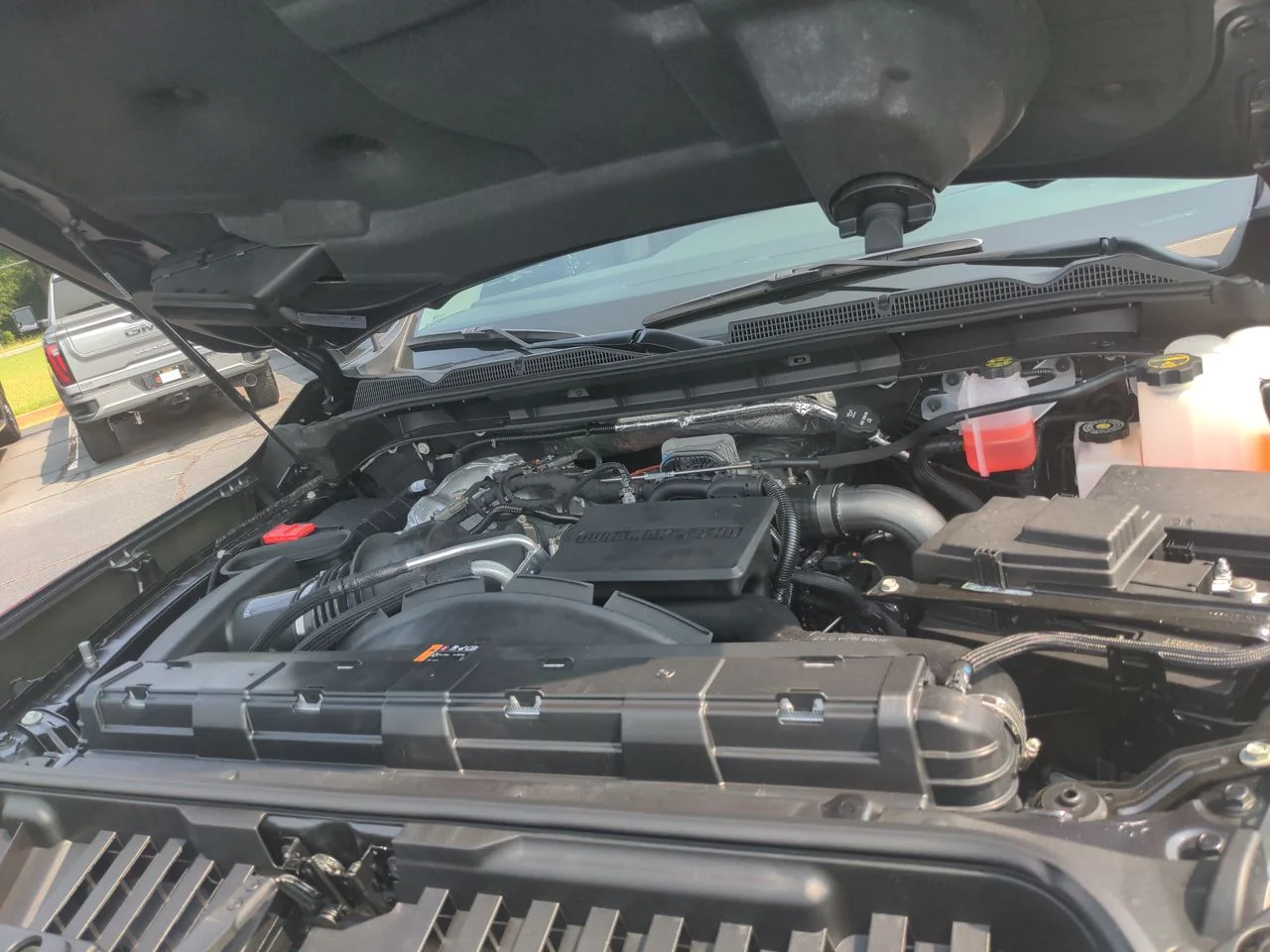 New 2025 Titanium Rush Metallic GMC Denali image 31