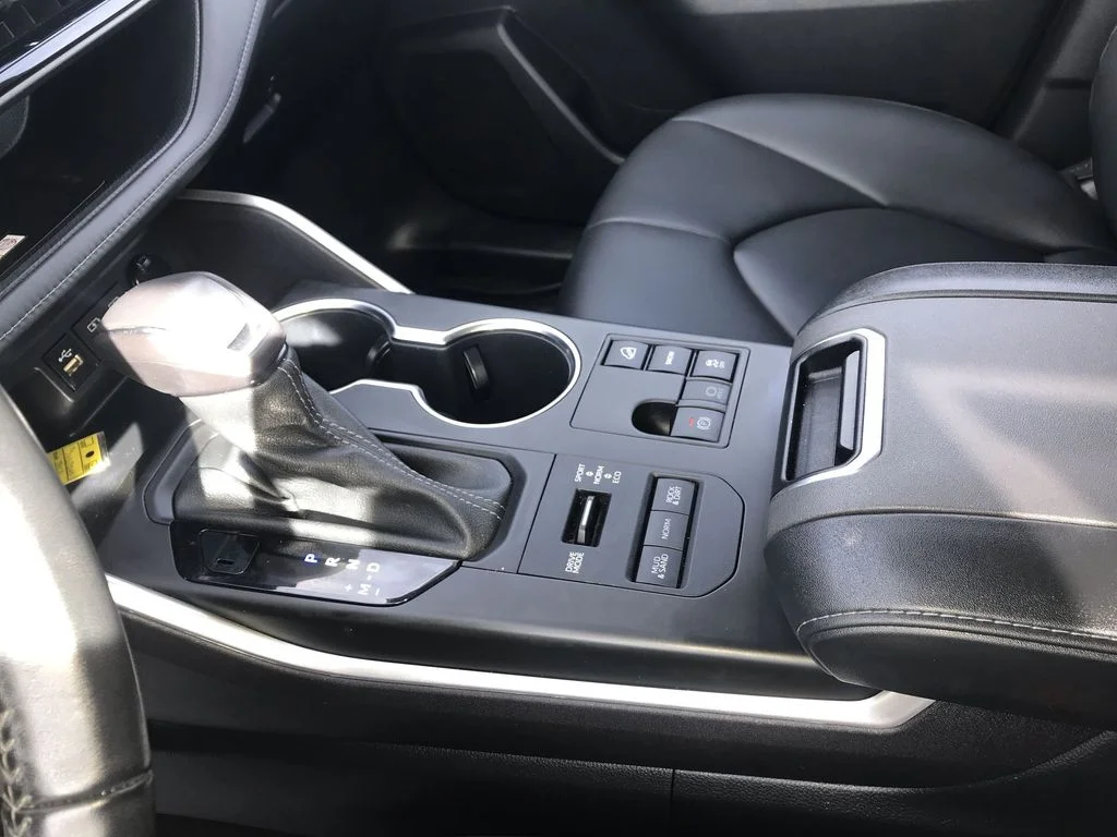 Used 2023 Beige Toyota XLE image 22