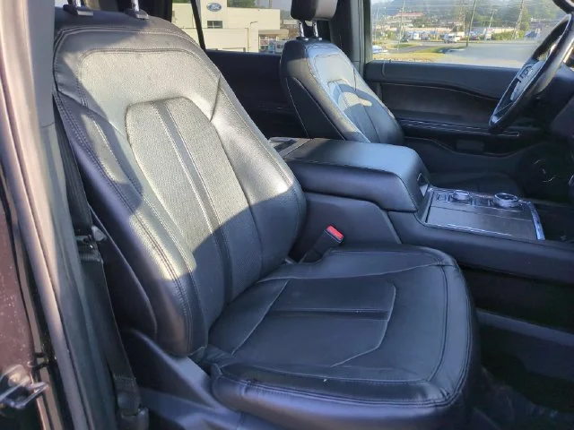 Used 2020 Black Ford Limited image 36
