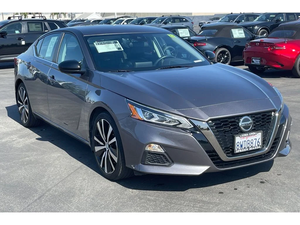Used 2021 Gun Metallic Nissan 2.5 SR image 9