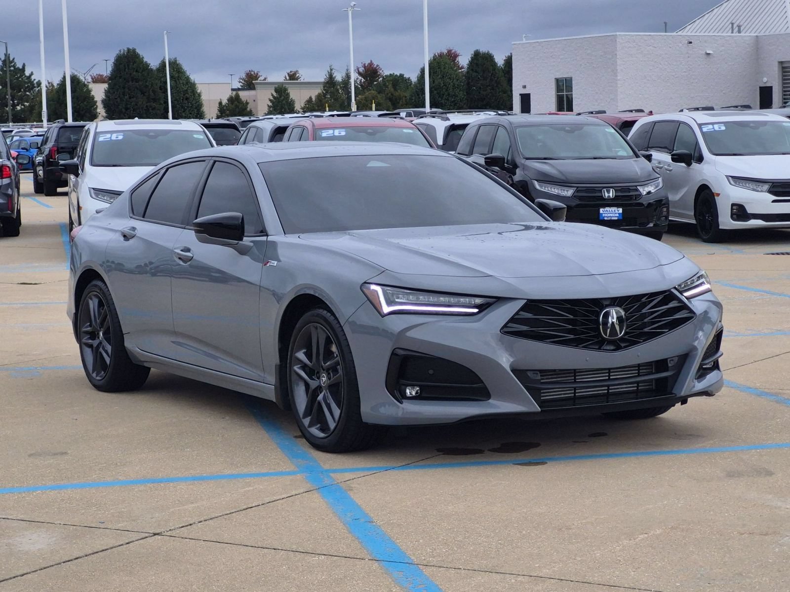 Used 2025 Urban Gray Pearl Acura SH-AWD w/ A-Spec Package image 4