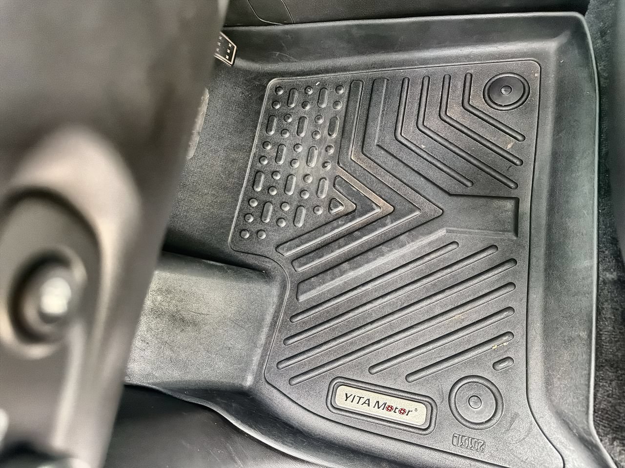Used 2021 MOSAIC BLACK METALLIC Chevrolet Premier image 30