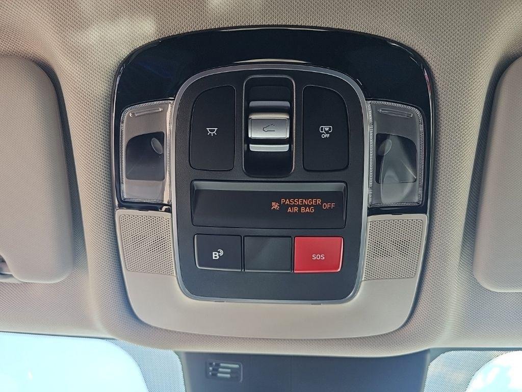 New 2026 Black Hyundai SEL Premium AWD image 24