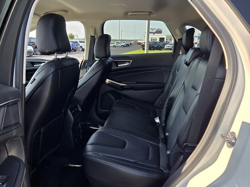 Used 2021 White Metallic FORD TITANIUM image 6