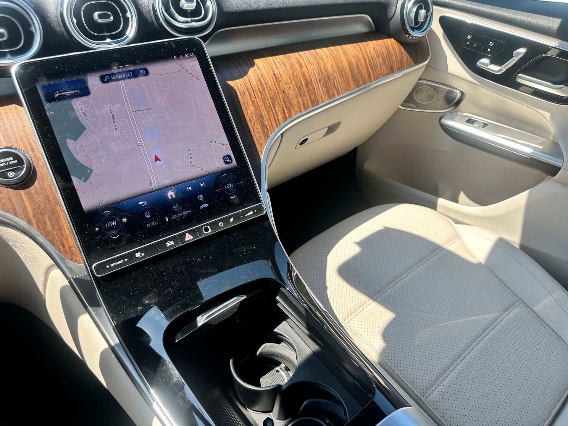 2026 Mercedes-Benz GLC Base - Photo 17