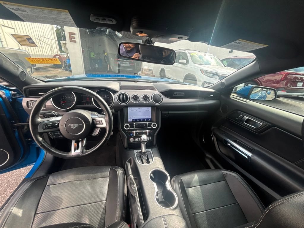 Used 2020 Blue Ford GT image 18