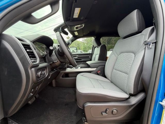 New 2026 Hydro Blue Pearl-Coat Exterior Paint RAM BIG HORN image 12