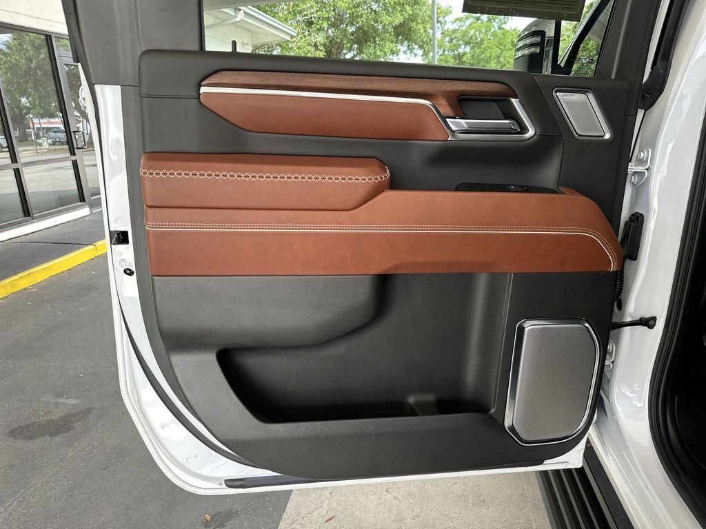 Used 2024 White GMC Denali Ultimate image 29