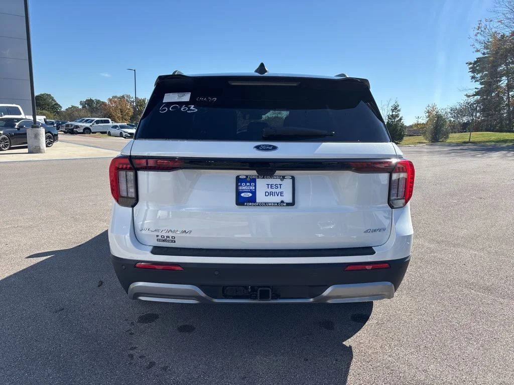 New 2026 White Ford Platinum image 7