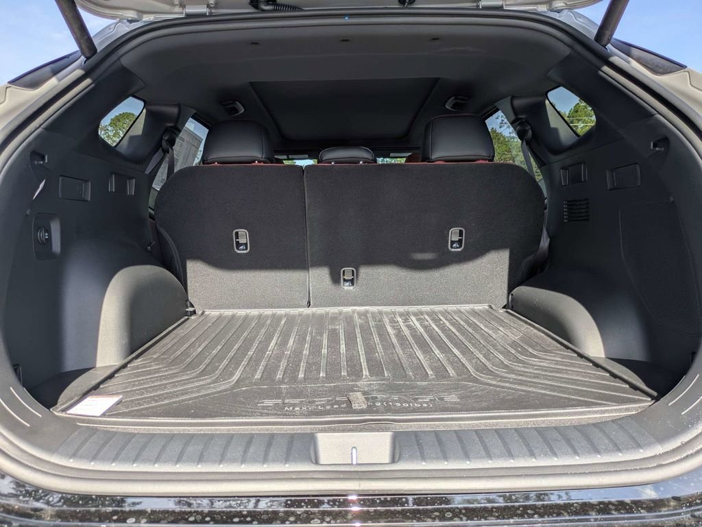 New 2026 Wolf Gray Kia SX Prestige image 13